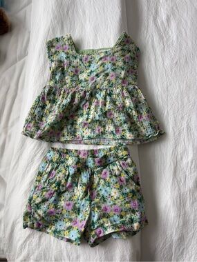 Toddler girl matching set size 4t